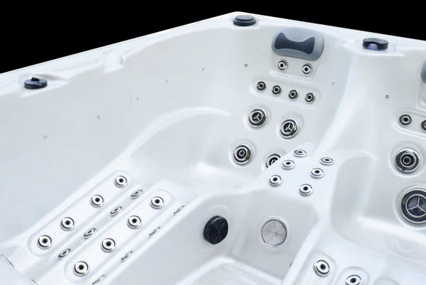 Whirlpool 1300 Sky Deluxe– Grösse: 220 x 156 x 78 cm