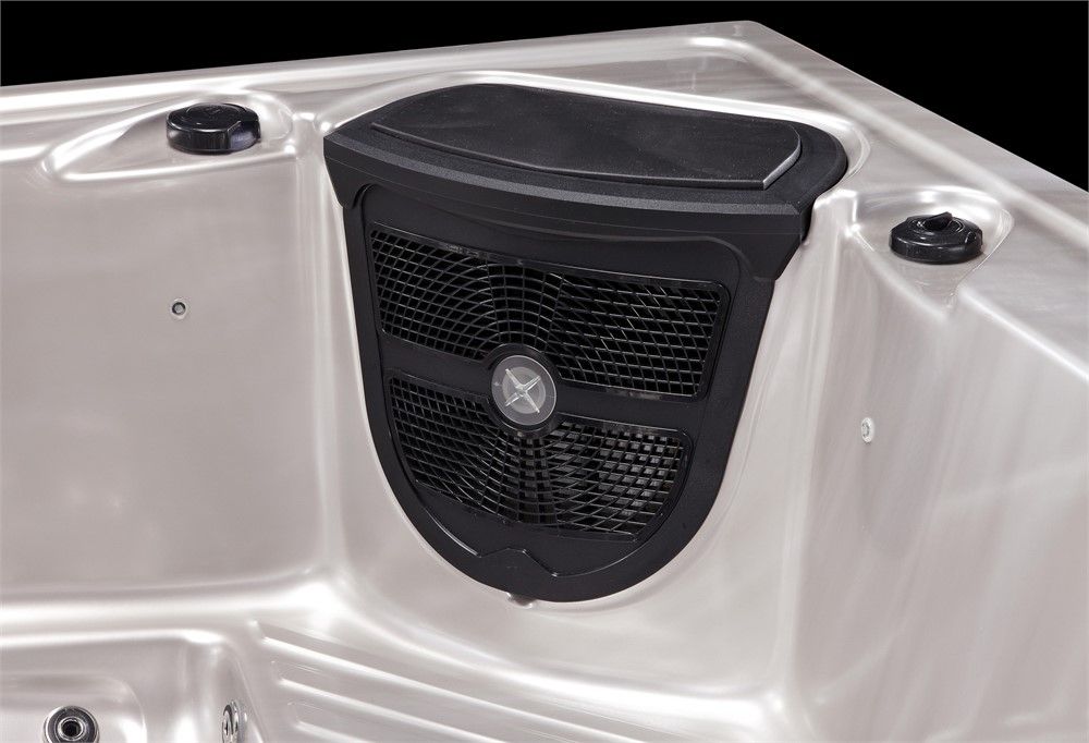 Whirlpool 1302 Sky Plus– Grösse: 220 x 220 x 96 cm