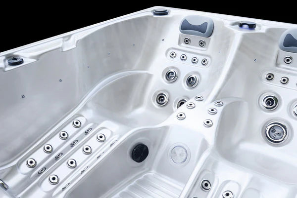 Whirlpool 1300 Sky Deluxe– Grösse: 220 x 156 x 78 cm