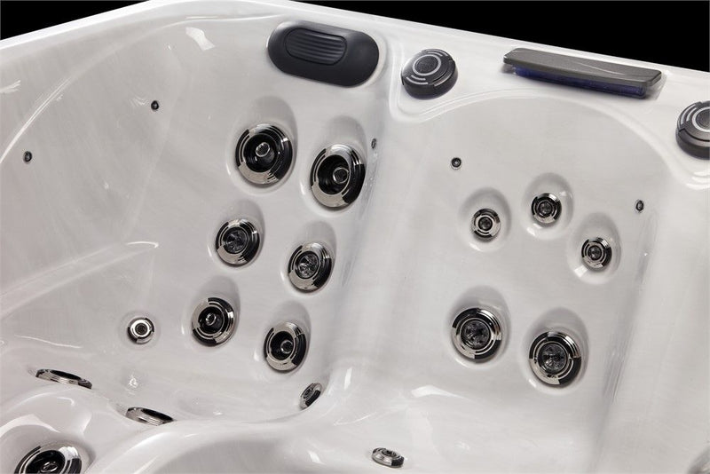 Whirlpool Sky 2.0 Double – Grösse: 200 x 200 x 93 cm